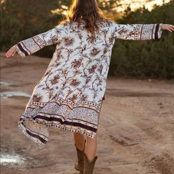 Open front print cover up kimono - Picture 2 of 4